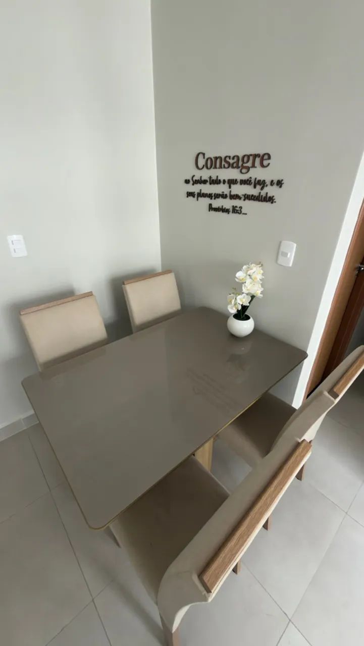 Mesa nova com 4cadeiras  - Foto 2