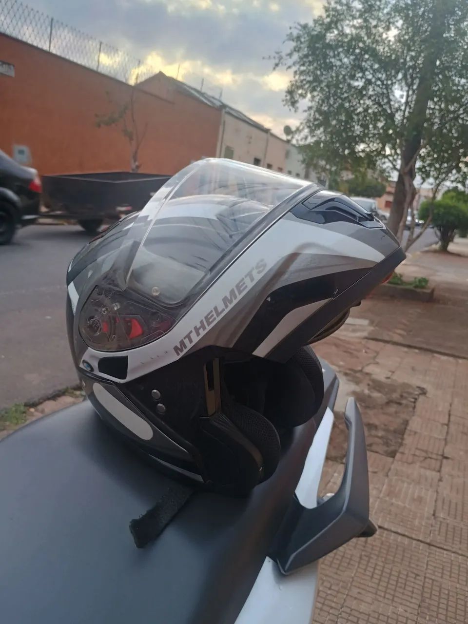 Capacete MT Atom articulado - Foto 5