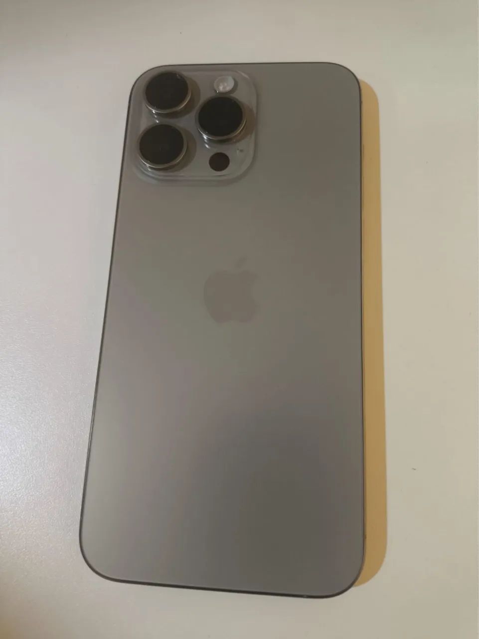 iPhone 15 pro Max - Foto 2