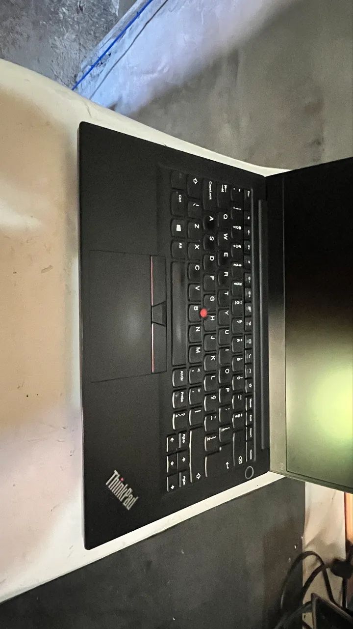 Notebook Lenovo Trinkpad E14 Gen2 i5 - Foto 2