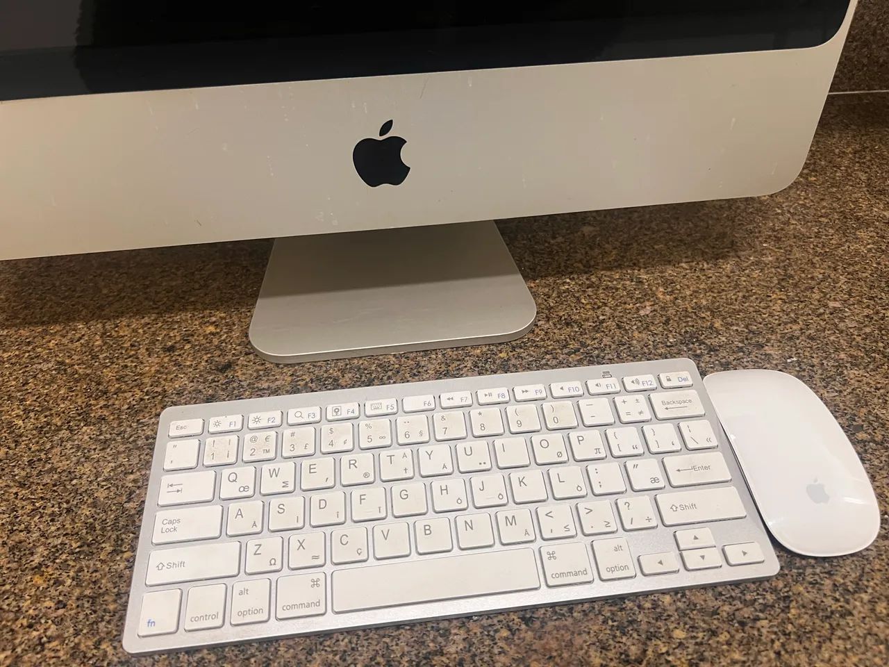 iMac Apple Core 2 Duo 2.4GHz - - Computadores e Desktops - Vila