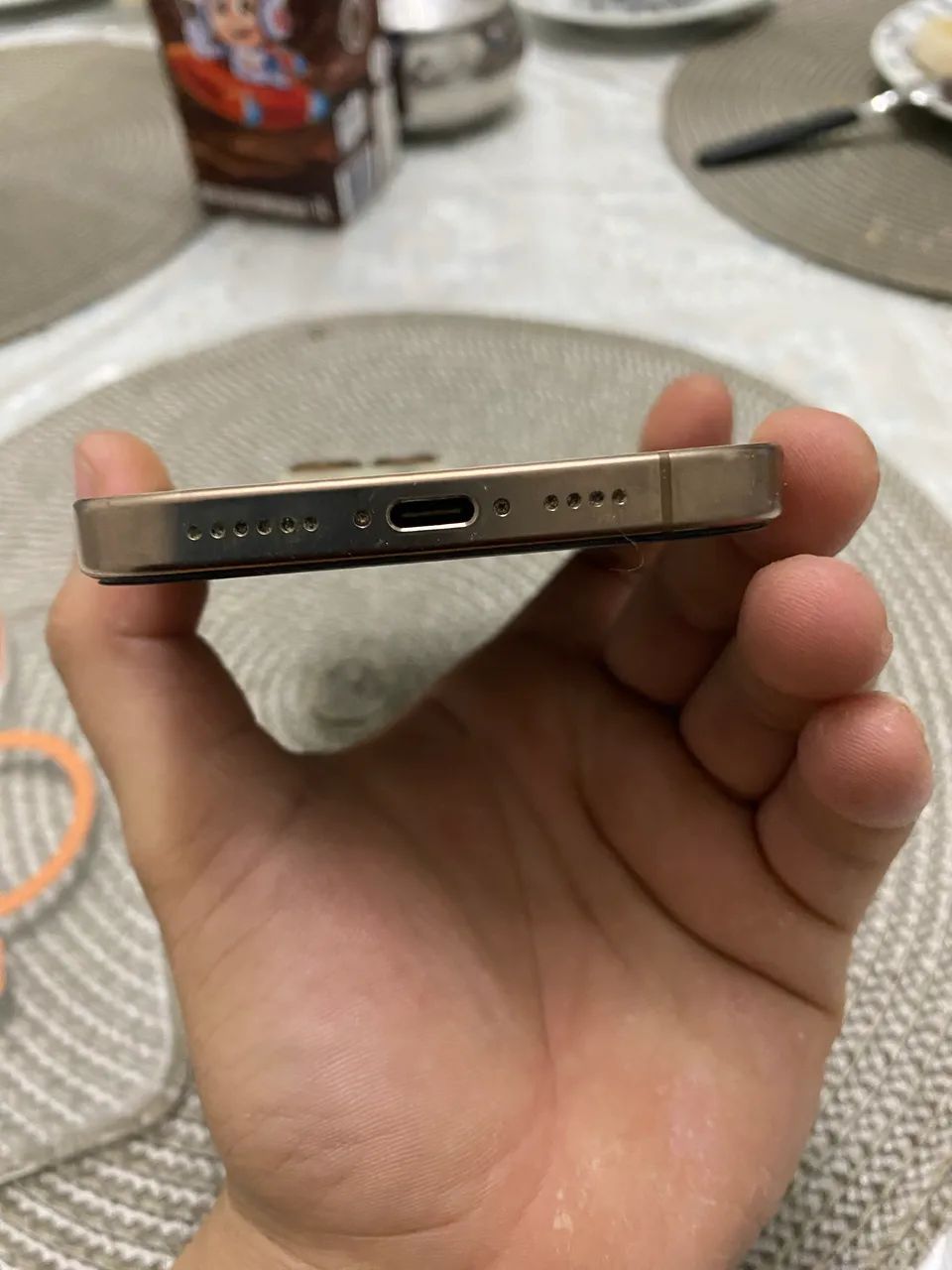 Iphone 16 pro max  - Foto 4