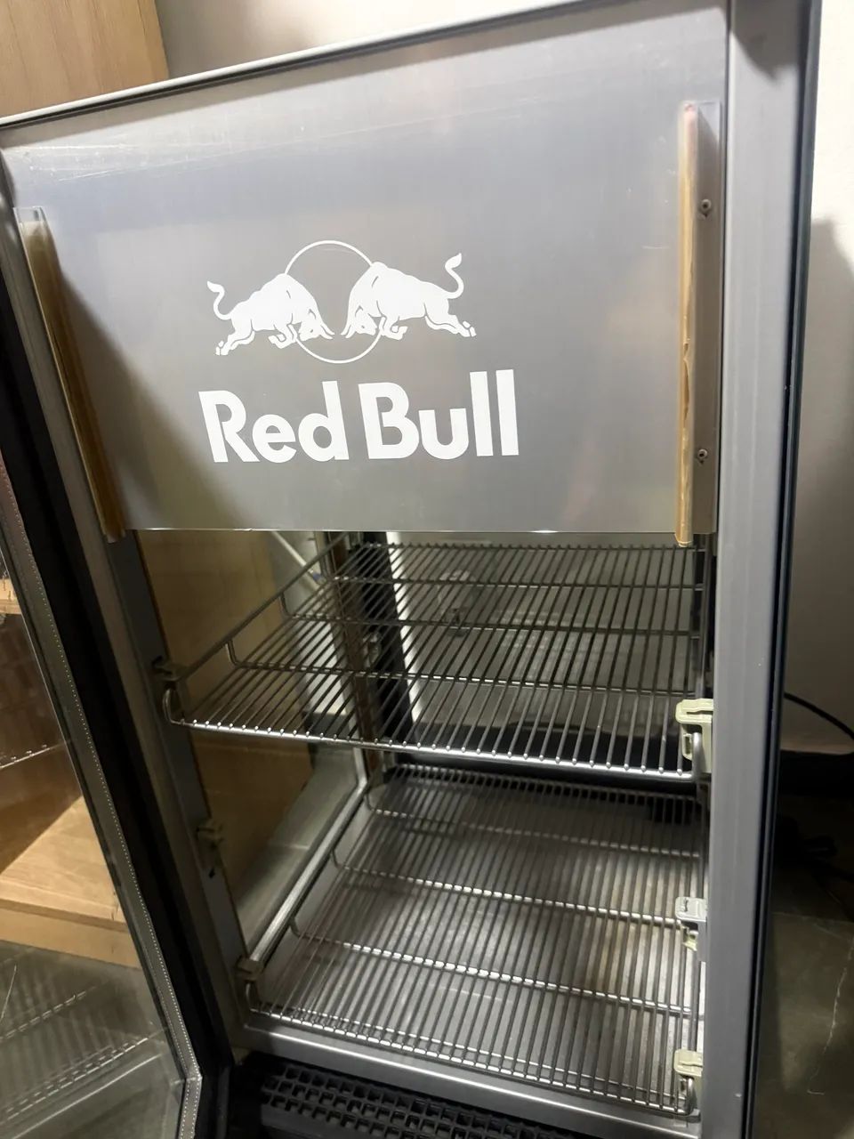Geladeira Redbull 2 portas - Foto 2