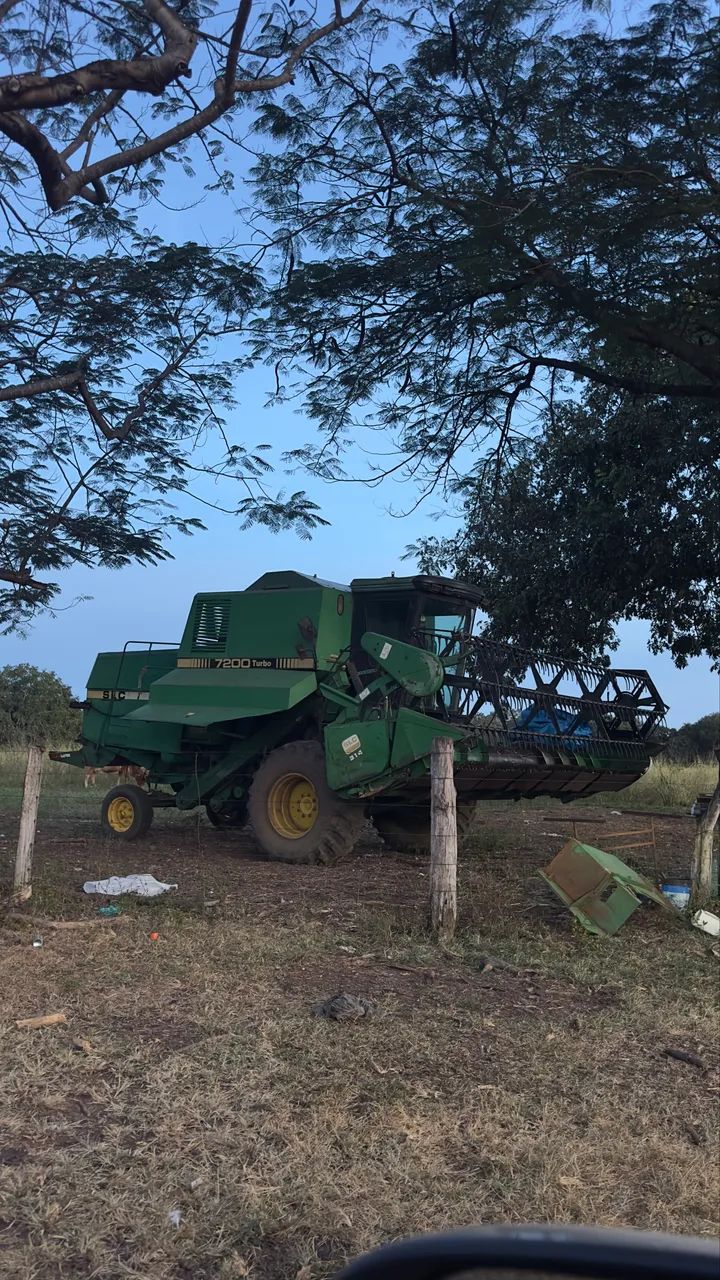 Colhetadeira 7200