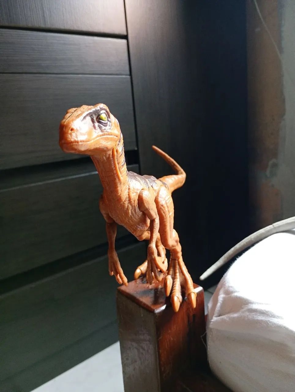 Velociraptor Mattel usado básico - Foto 2