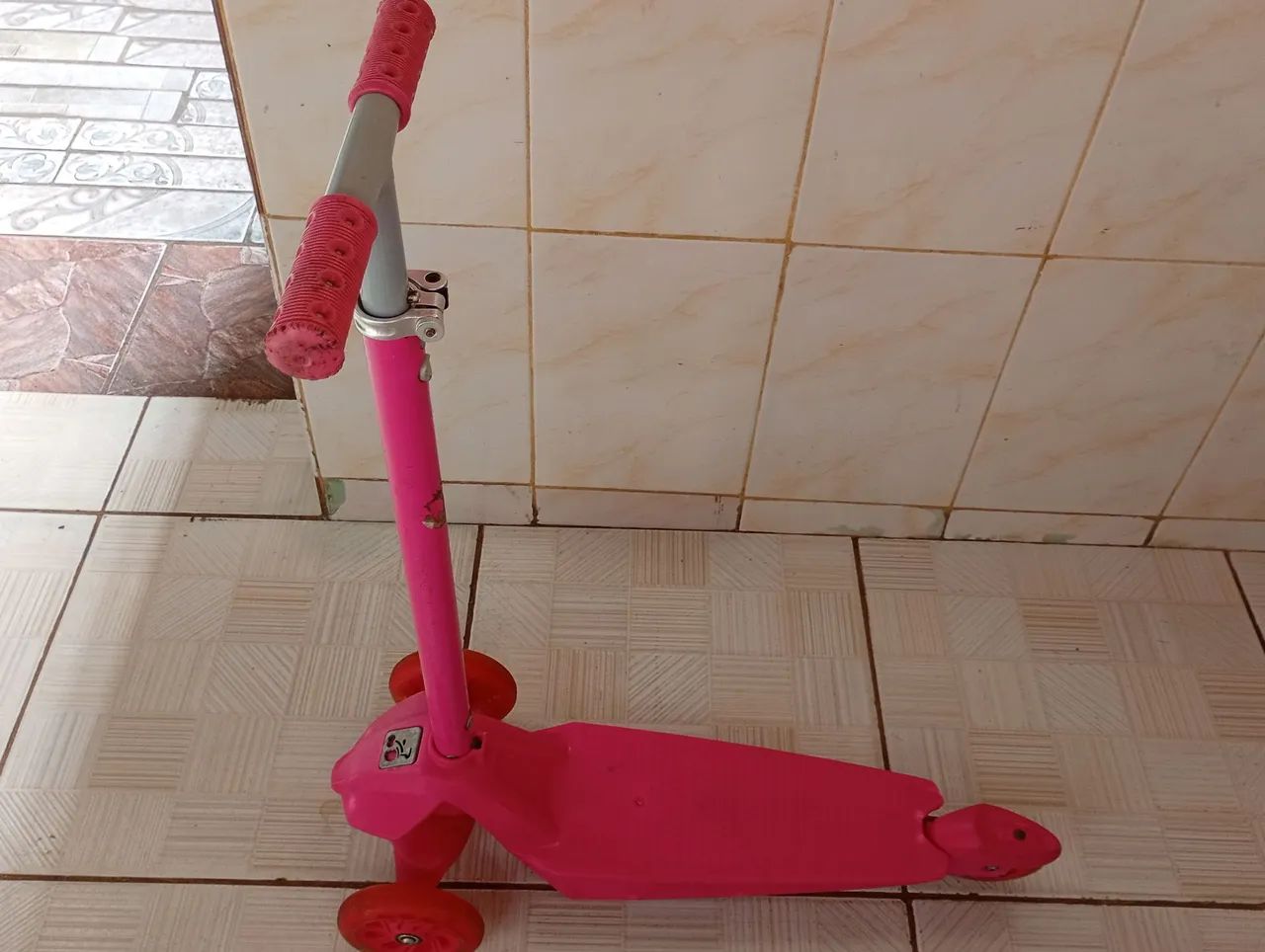 Patinete Rosa com Led - Foto 2