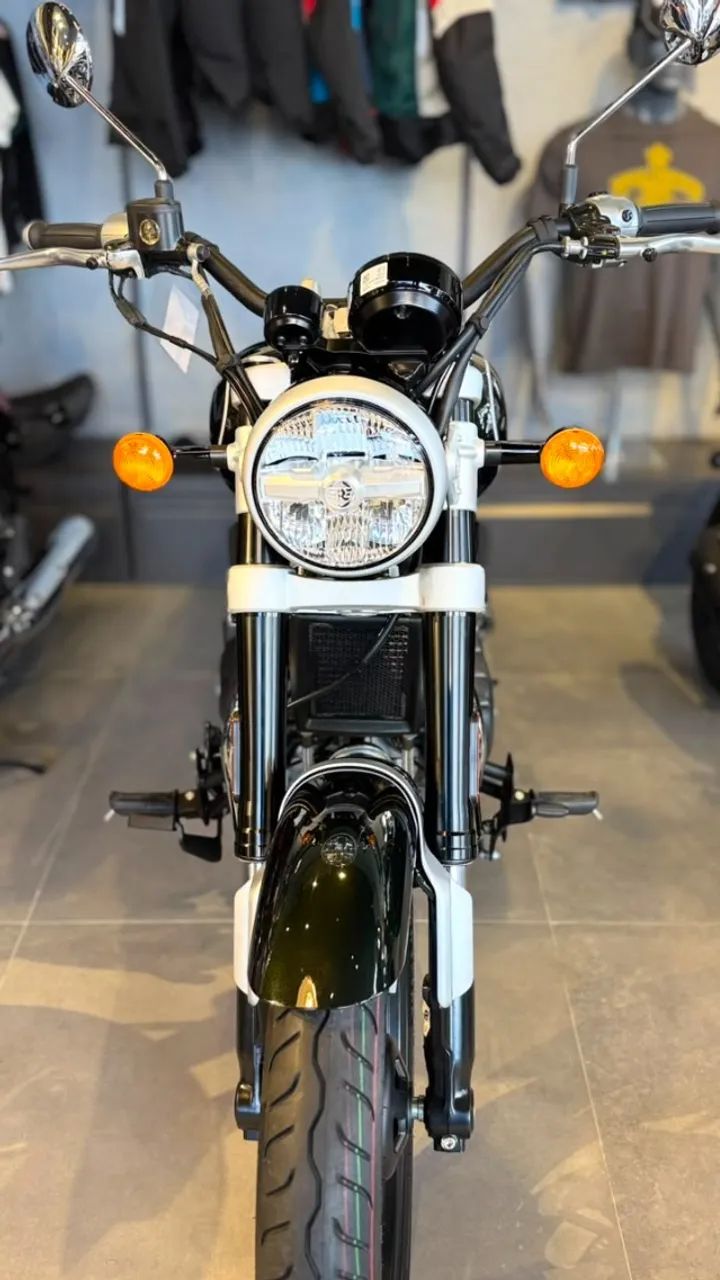 SUPER METEOR 650  - Foto 2