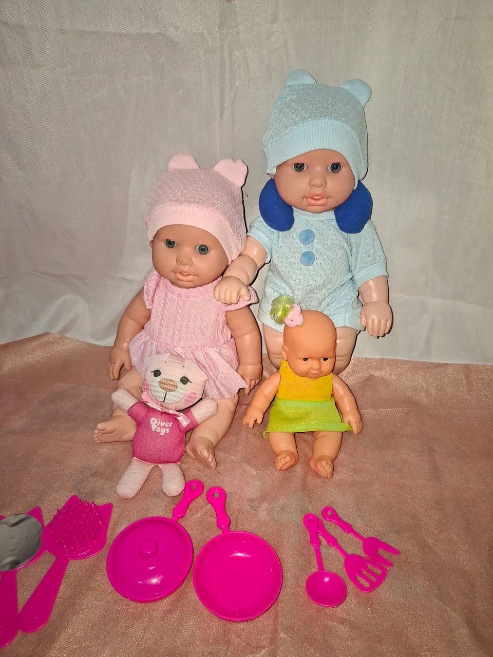 Kit Boneca Casal +Filhinha - Foto 3