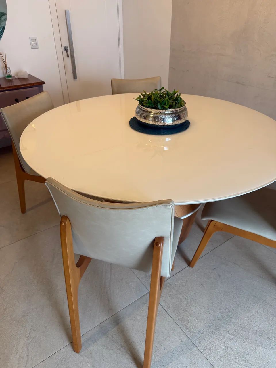 Mesa de jantar com 4 cadeiras - Foto 3