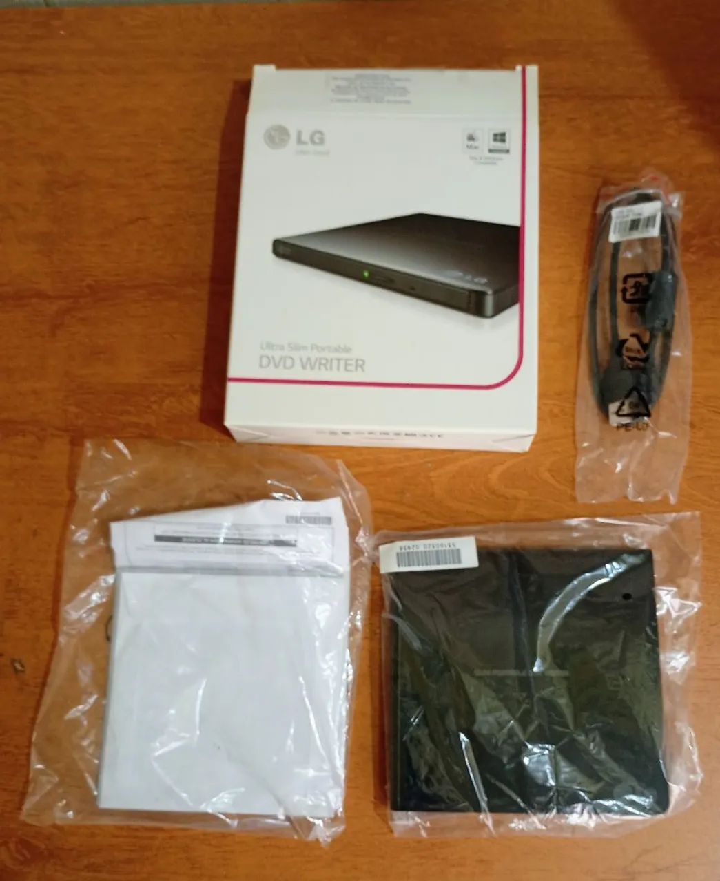 Gravador de DVD externo LG SP80NB80 8x DVD±RW DL USB 2.0 ultrafino portátil<br> - Foto 4