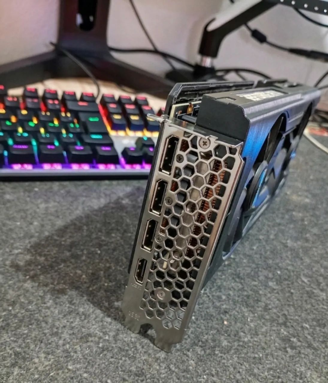 RTX 3050 8GB Gainward Ghost - Foto 3