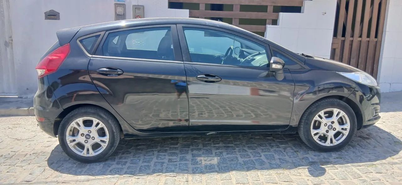 Ford Fiesta Fiesta 1.6 16V Flex Aut. 5p 2015