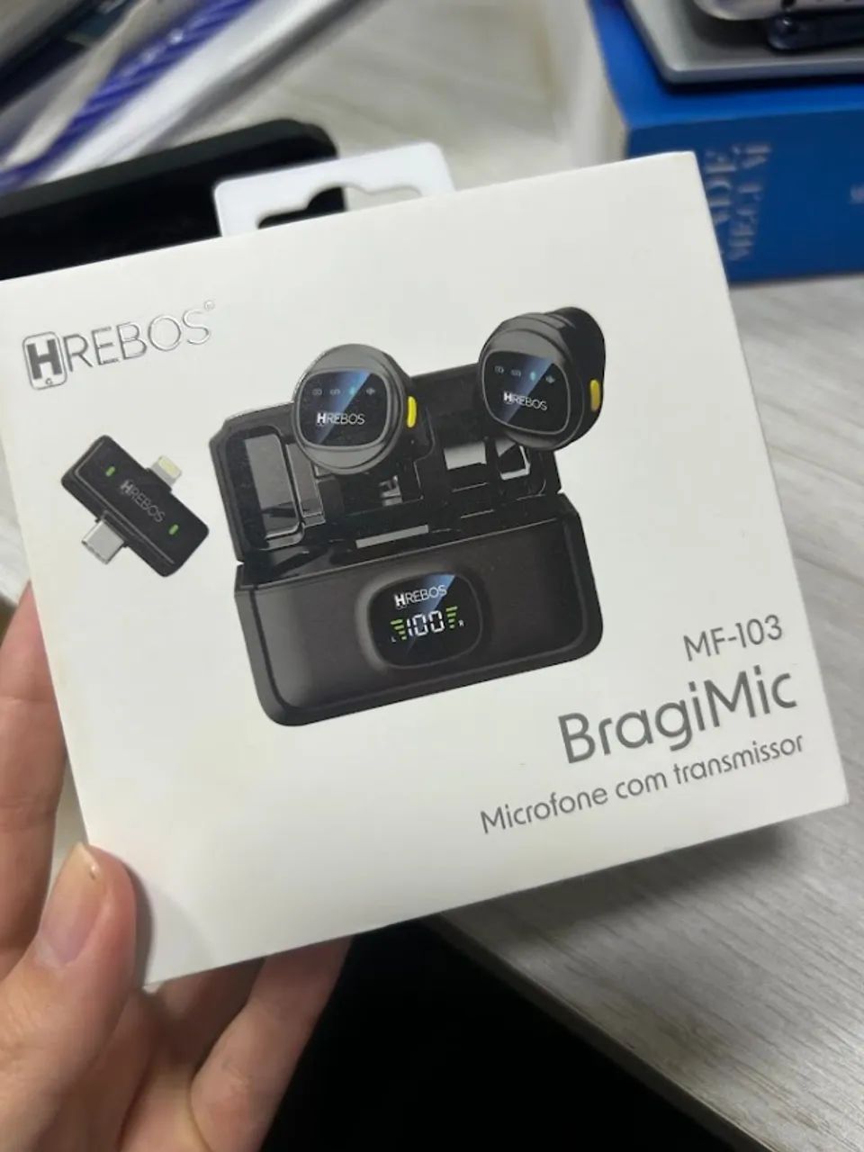 Microfone de Lapela Sem Fio Duplo USB-C e Lightning com Redução de Ruído - Foto 5