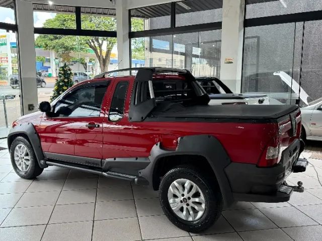 Fiat Strada Adventure 1.8/ 1.8 Locker Flex CE 2013 - Foto 2