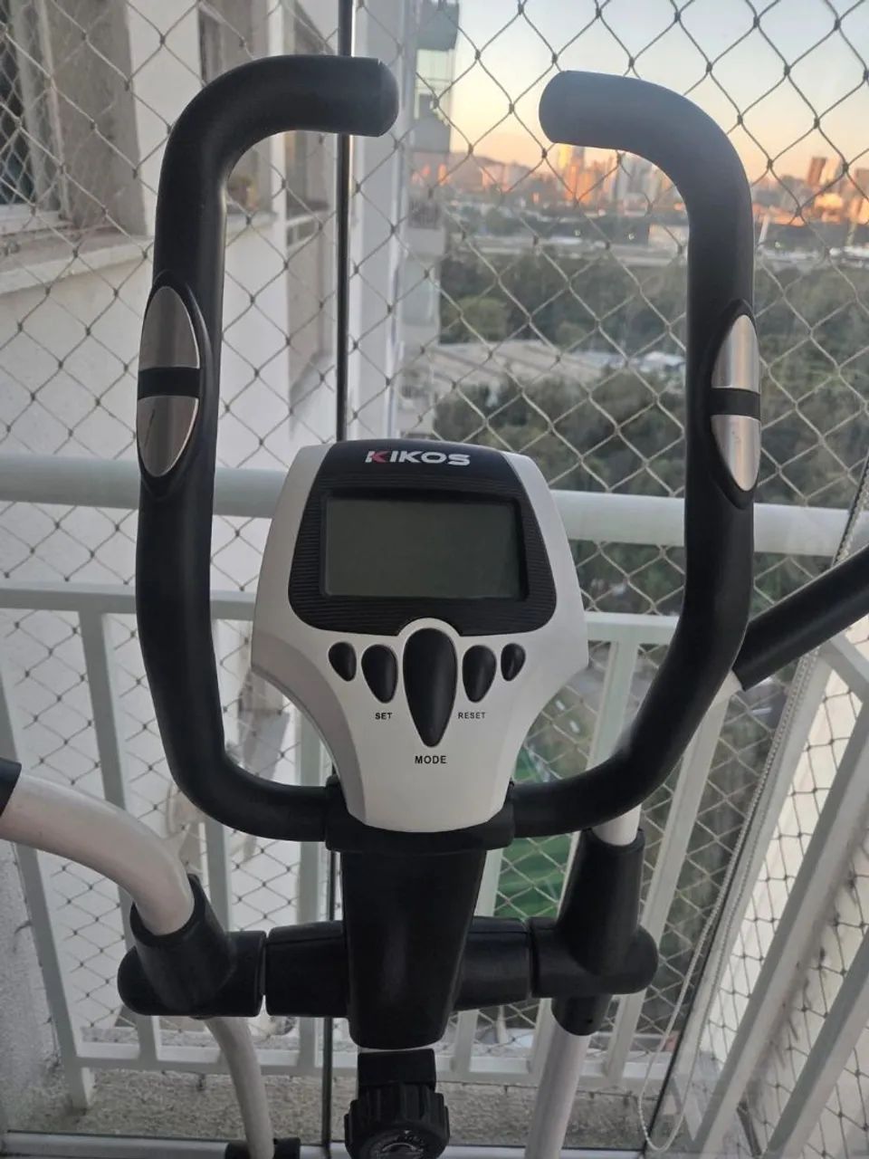 Bicicleta Elíptica KIKOS - Foto 2