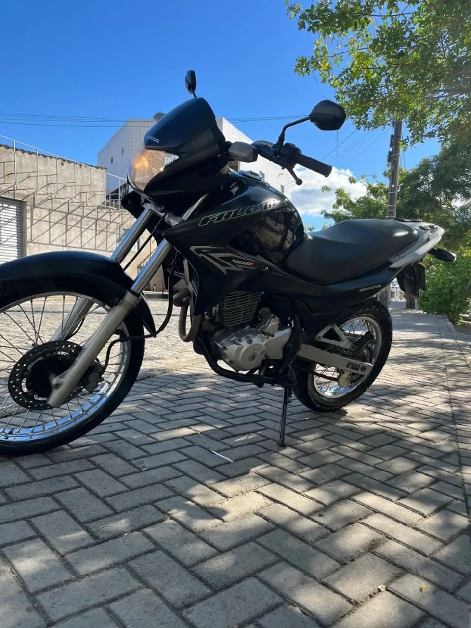 FALCON 400i 