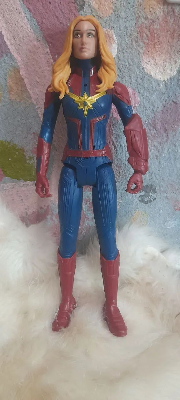 Boneco Capitã Marvel Vingadores  - Foto 4