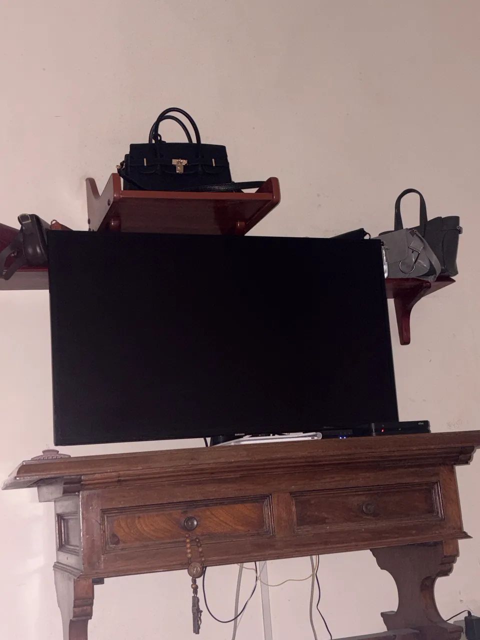 Vende-se tv Sansung 42? 