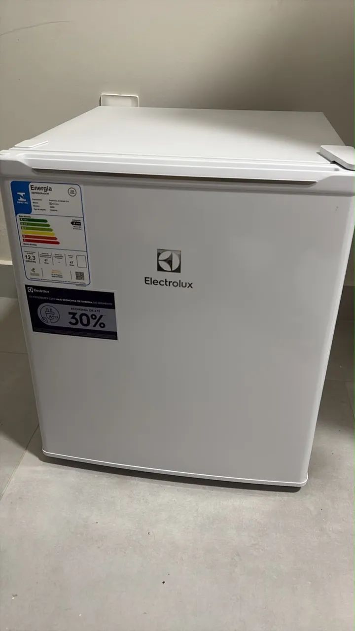 FRIGOBAR 47L EM50 ELETROLUX