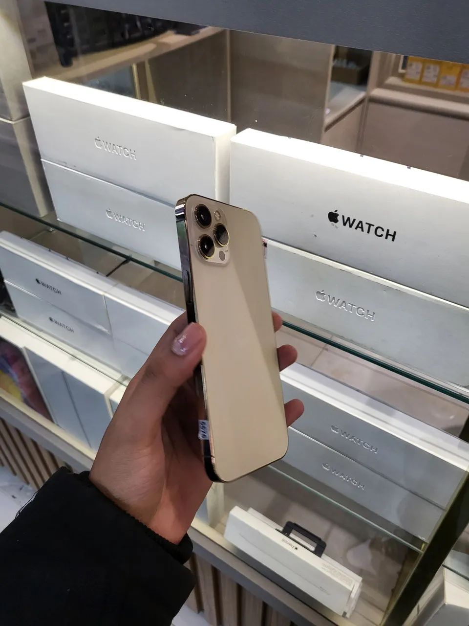 Iphone 12 Pro Max 256gb gold - Foto 2