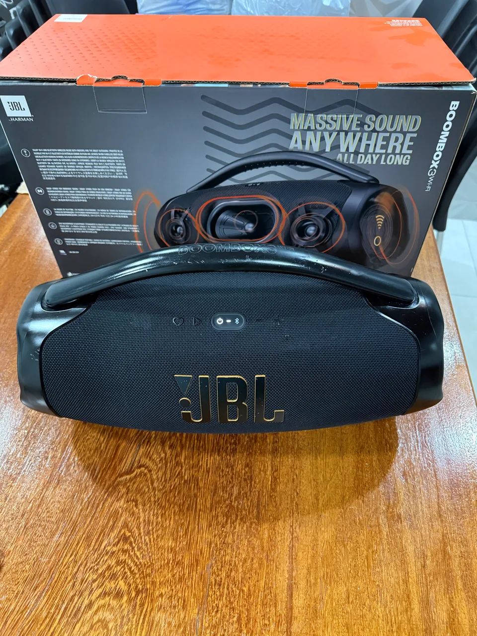 Caixa JBL Boombox 3 WiFi