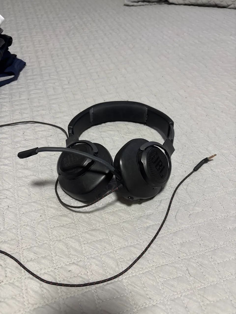 Headset Gamer JBL Quantum 100 com Fio e Microfone - Usado / Funcionando