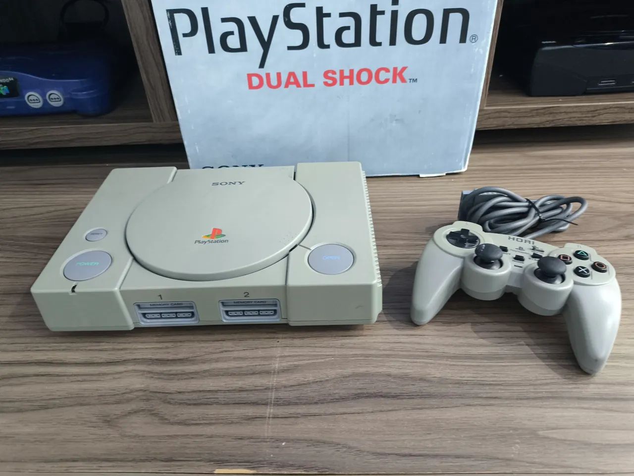 Playstation 1 com caixa e manual funcionando perfeitamente  - Foto 4