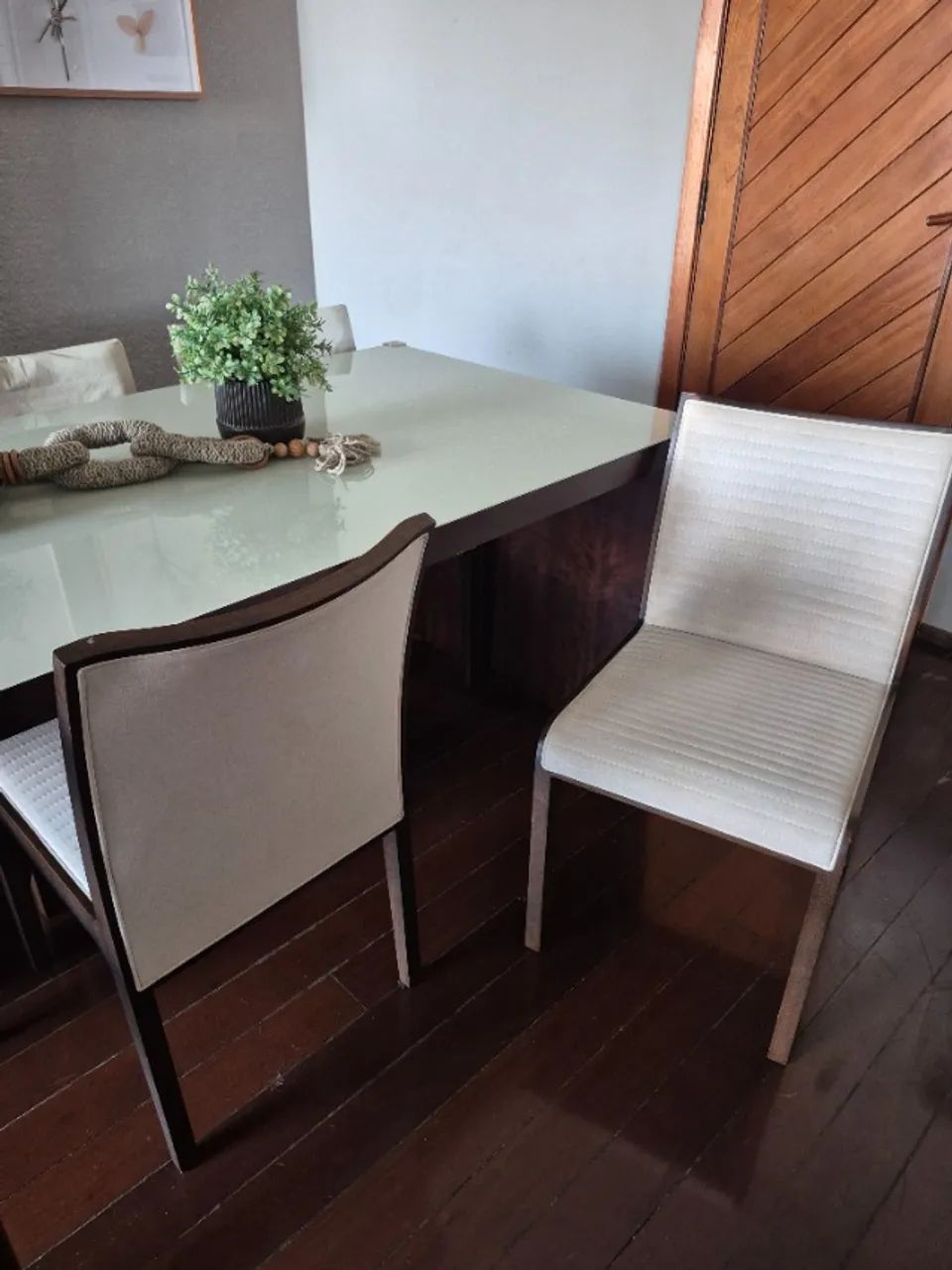 6 cadeiras sala de jantar  - Foto 4