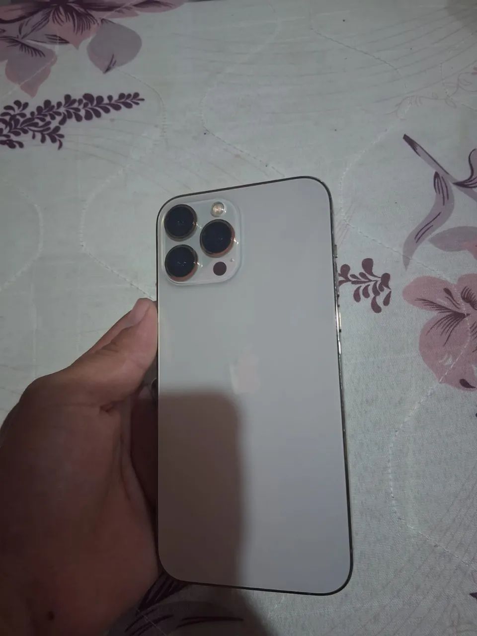 Vende-se iPhone 13 pro Max 256 gb semi novo 