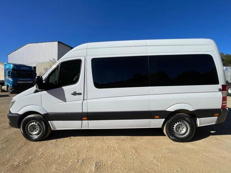MB SPRINTER 415 ANO 2019 TETO ALTO COM 433 MIL KM - 16 LUGARES - REPASSE  - Foto 11