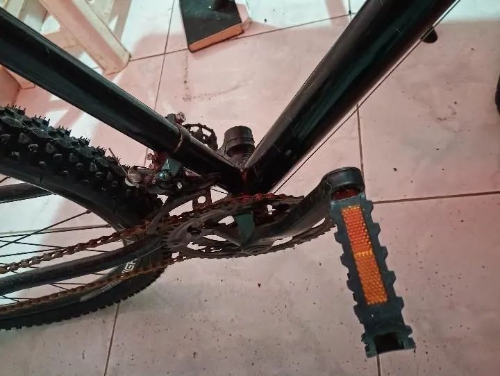 Bicicleta aro 29 com marcha - Foto 4