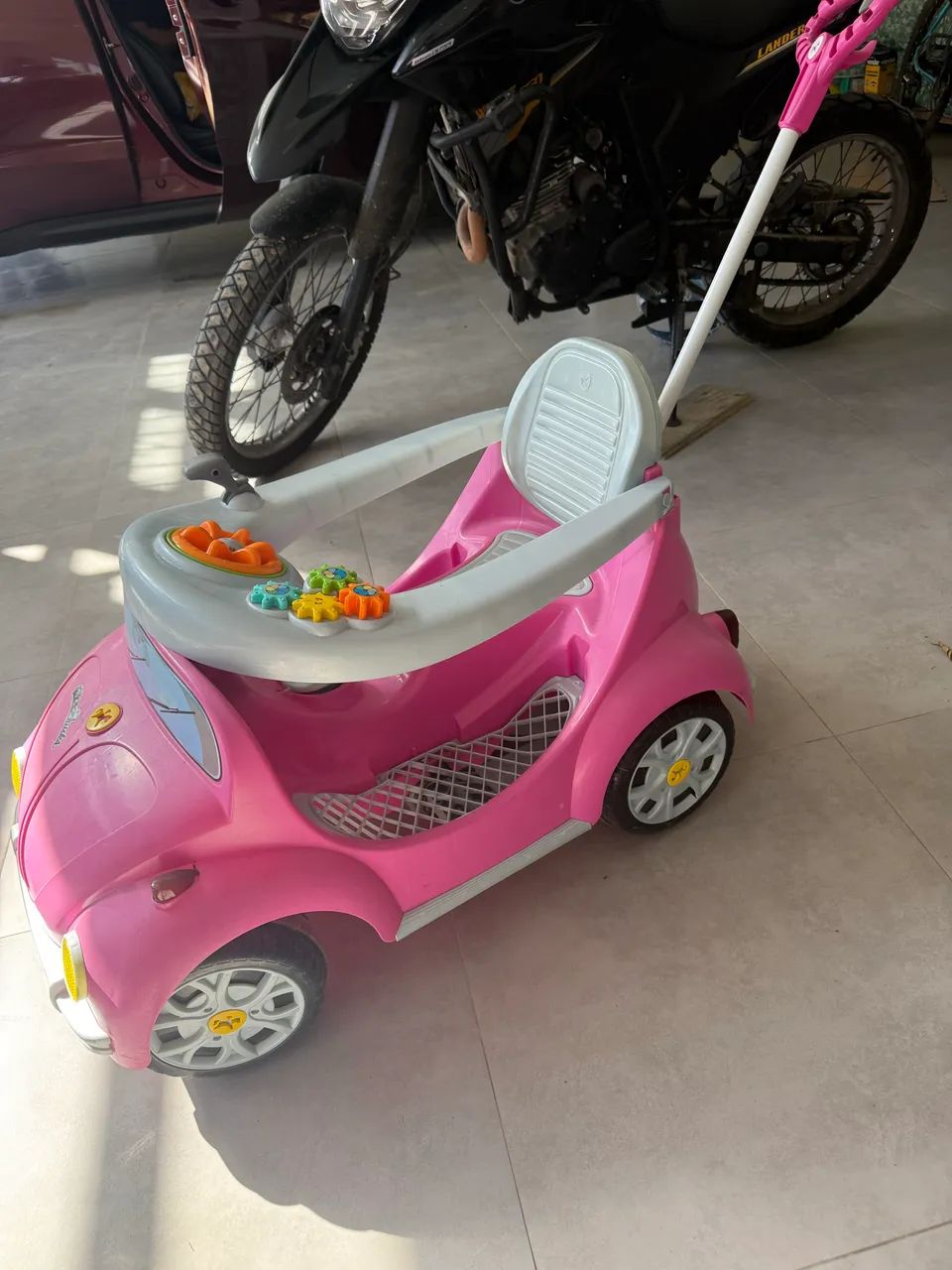 Carrinho passeio infantil - Fusca - Foto 2