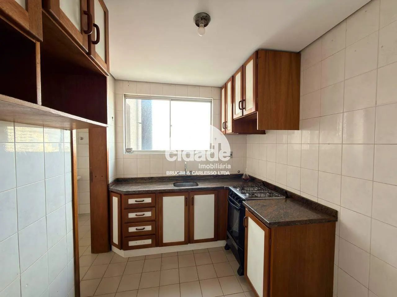 Apartamento Semimobiliado à Venda no Edifício Genova  2 Quartos, 1 Suíte - Foto 3
