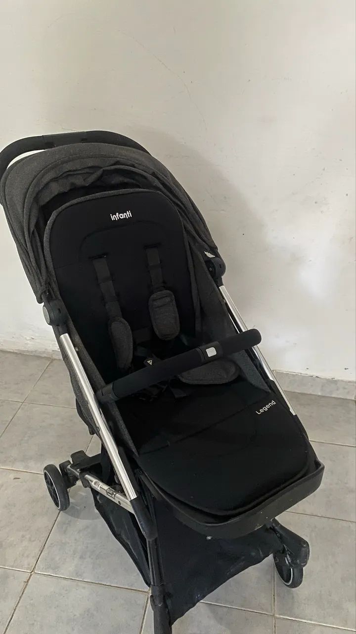 Carrinho de bebê + Bebê conforto Infanti 