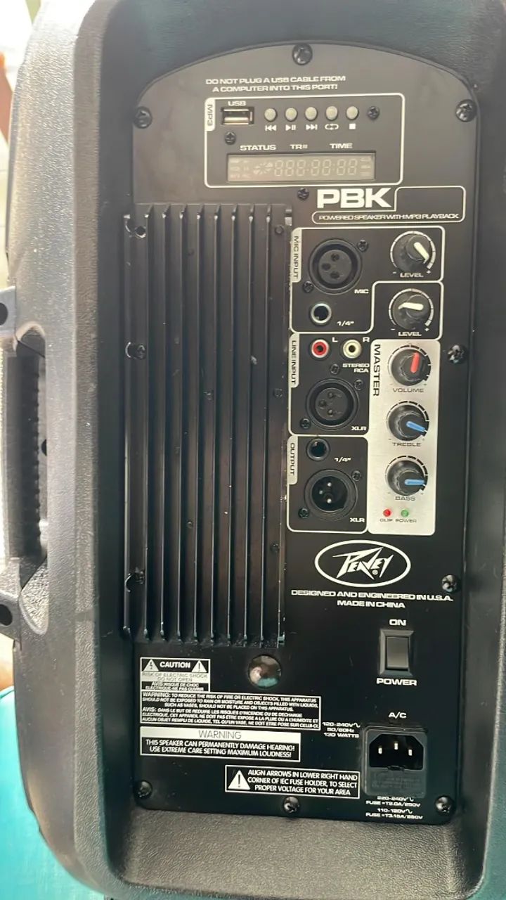 Caixa Ativa Peavey PBK 12P - Potência e qualidade profissional