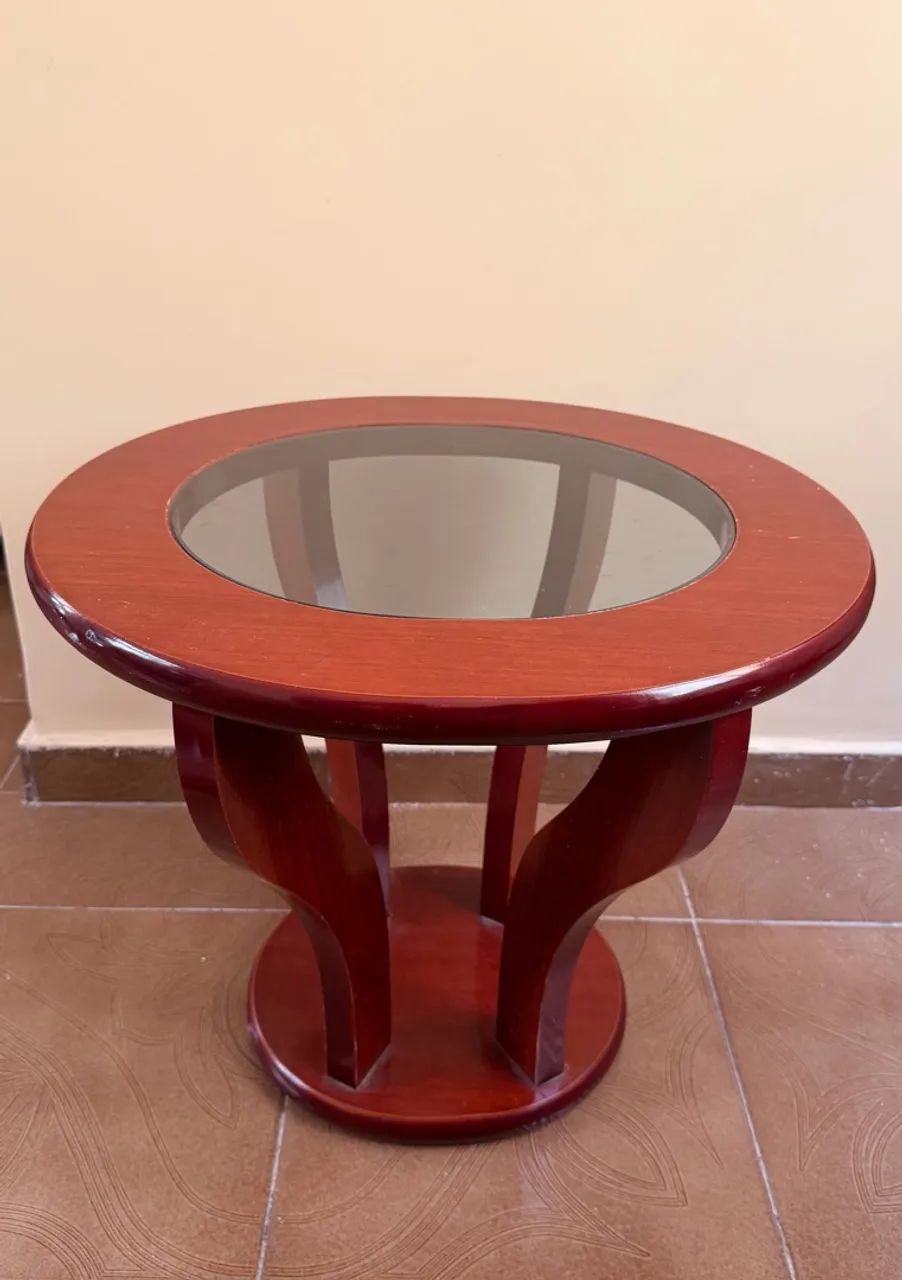 Mesa de Canto com tampo de vidro
