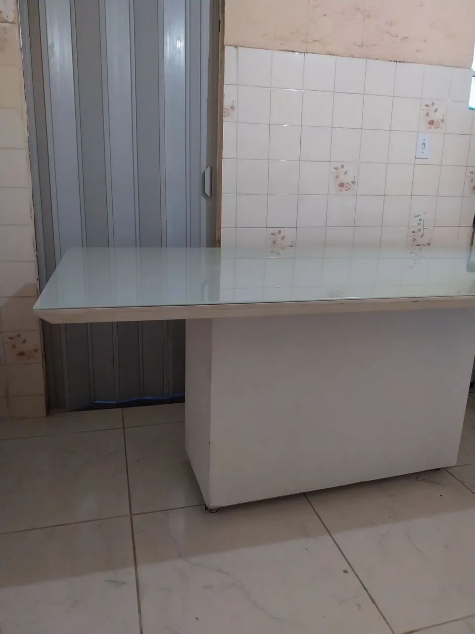 MESA PARA 8 CADEIRAS COM VIDRO - Foto 3