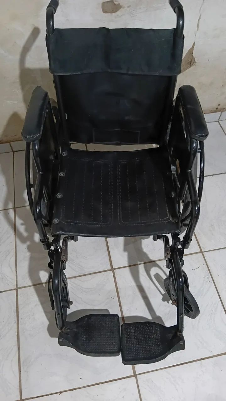 Cadeira de roda - Foto 4
