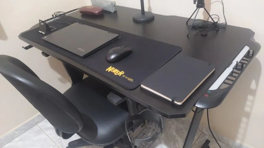 Mesa Gamer com LEDs - Foto 2