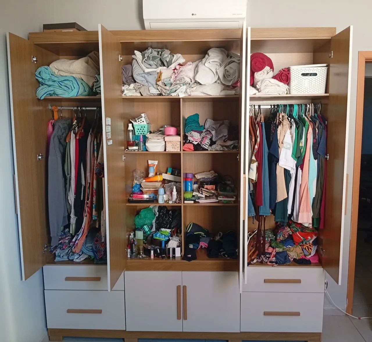 Guarda roupas casal com 6 portas - Foto 3