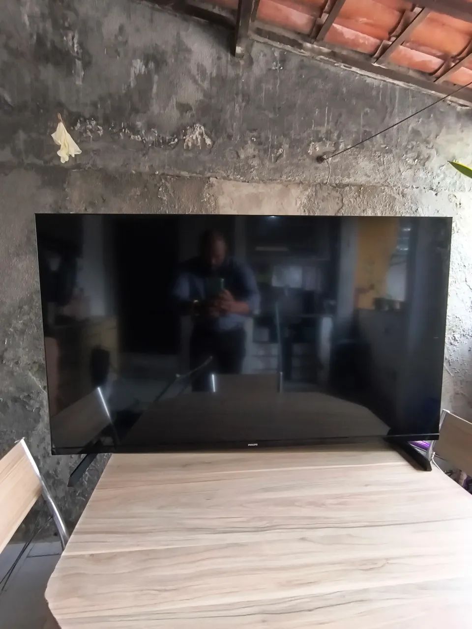 Televisão Philips com defeito 
