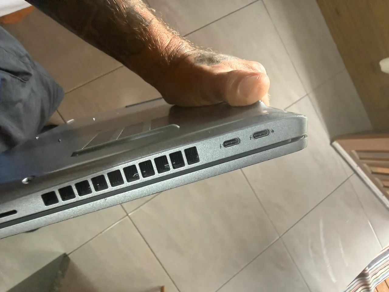 Notebook Dell Precision 3571 - Foto 4