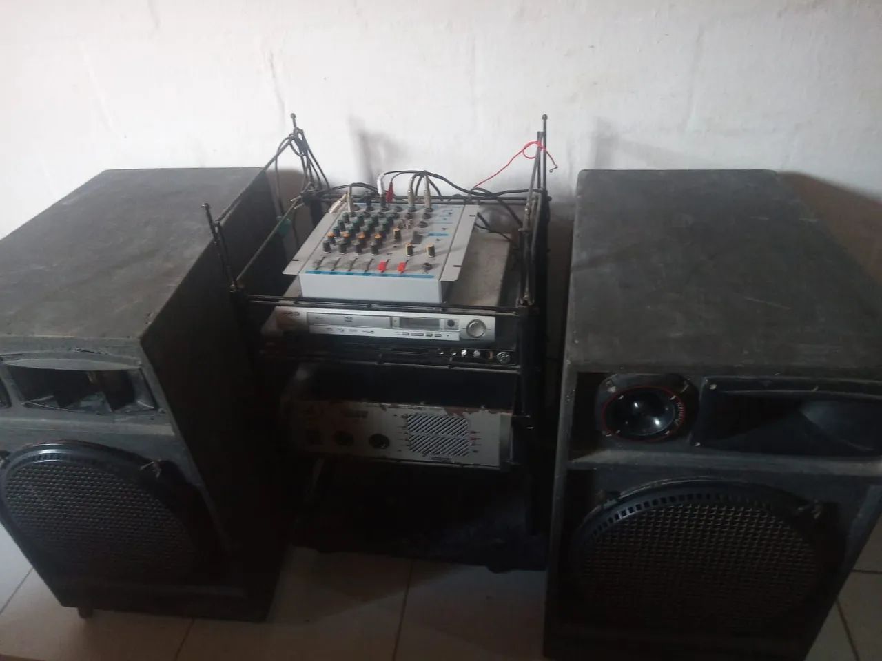 vendo e troco este som por algo do meu enteresse.  - Foto 4
