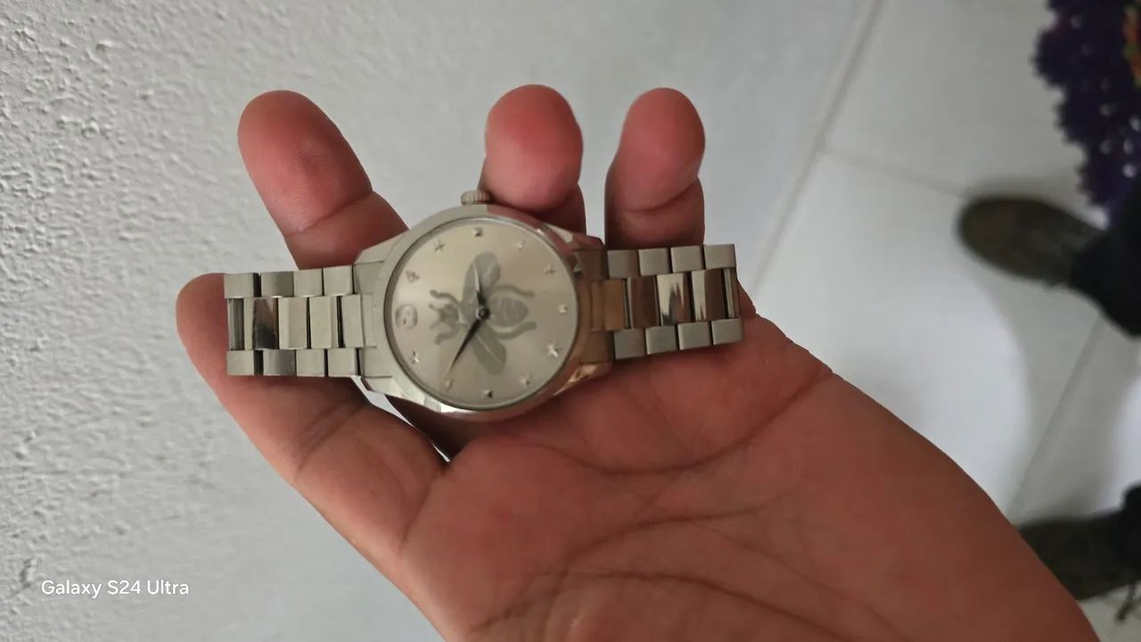 Relogio  gucci g-timeless abelha,prata - Foto 3