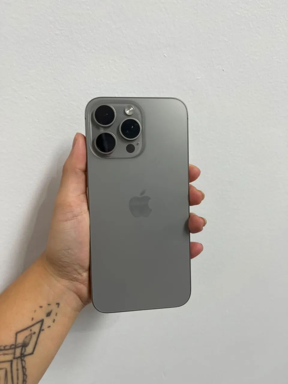 iPhone 15 pro Max TITÂNIO  - Foto 2
