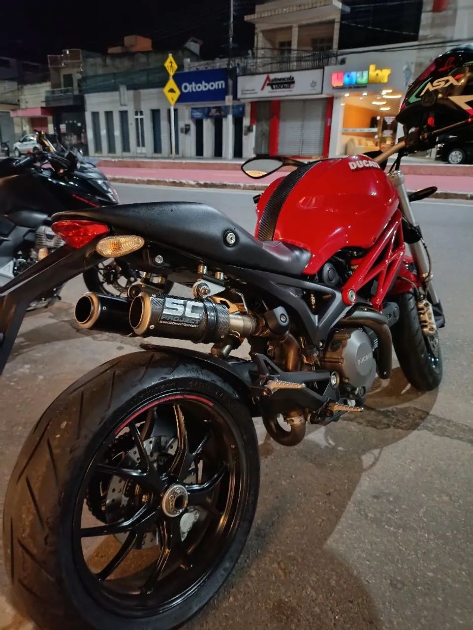 Ducati Monster 800cc