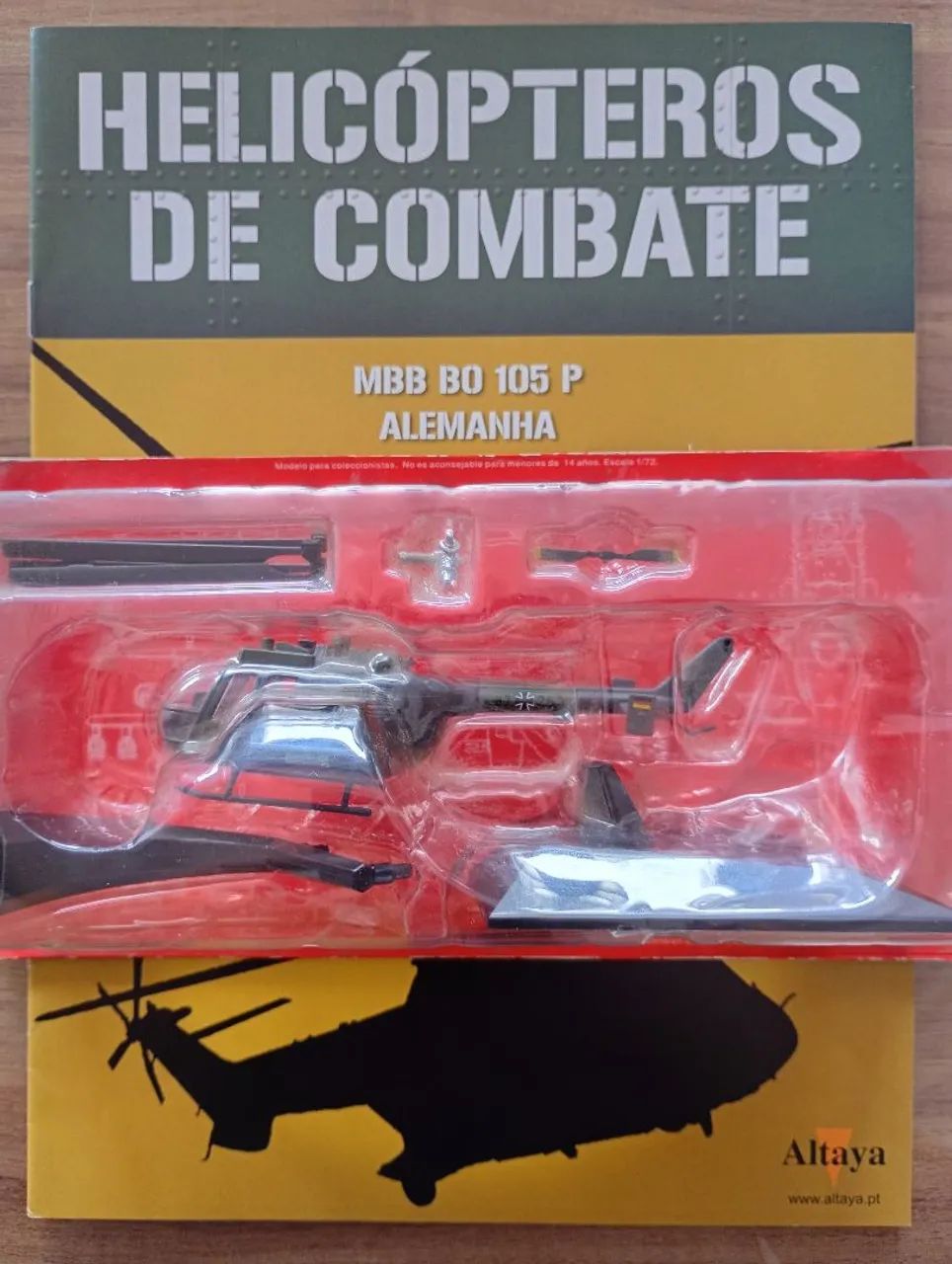 MINI HELICÓPTERO DE COMBATE 1/72
