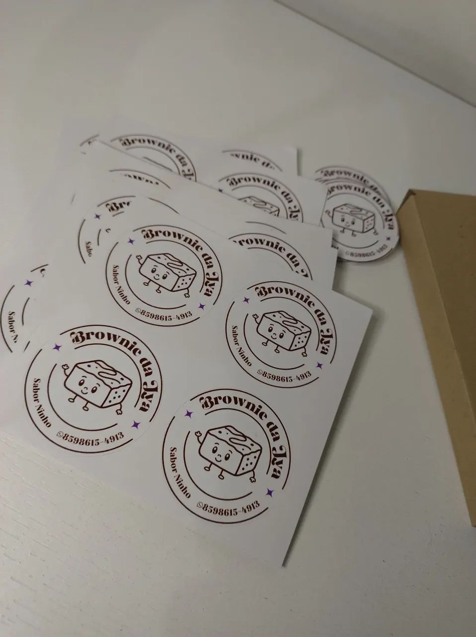 Adesivos personalizados 