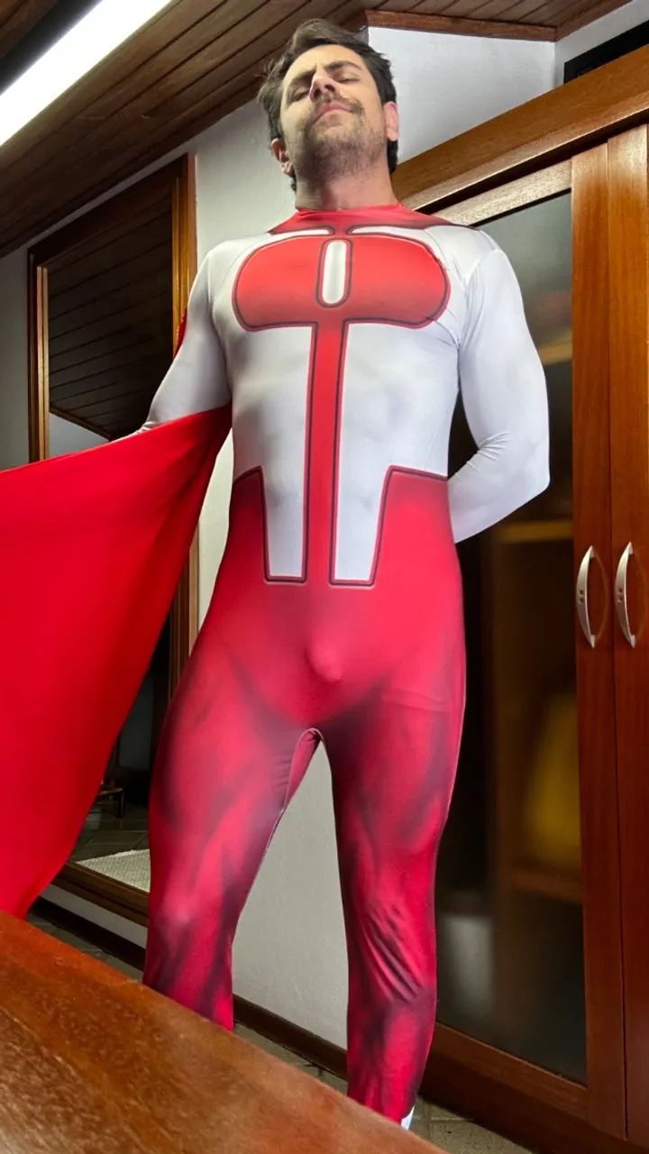 Fantasia Omni Man invencível  - Foto 2