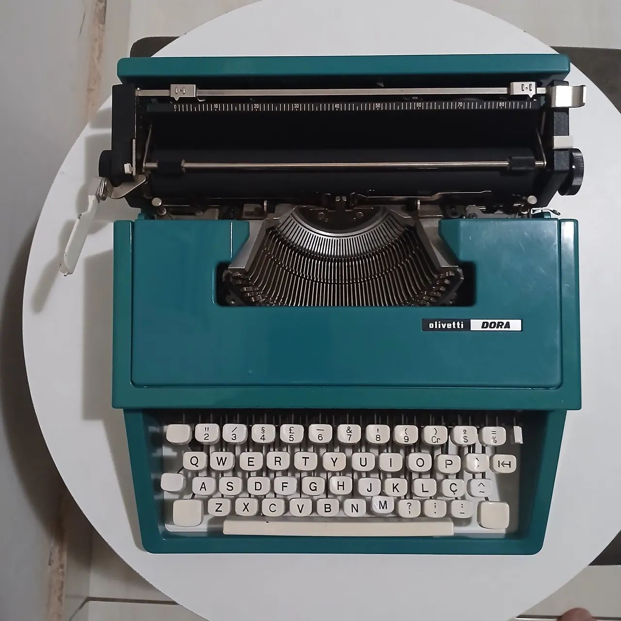 Máquina de escrever Olivetti Dora - Foto 5